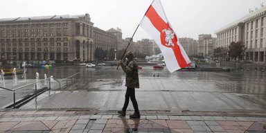 "В братском Киеве". С какими проблемами сталкиваются в Украине политбеженцы из Беларуси