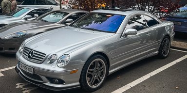 Их существует всего 777: в Киеве засветился 600-сильный заряженный Mercedes 2000-х (фото)