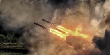 ЗС РФ просунулися в Карлівці: атакують українські позиції "Солнцепеками", — аналітики (карта)