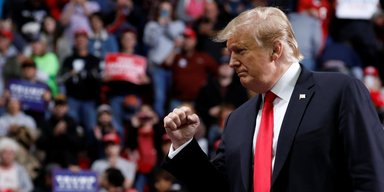 Высокий риск и выгода: Трампа предупреждали о последствиях из-за вторжения в Иран, — СМИ