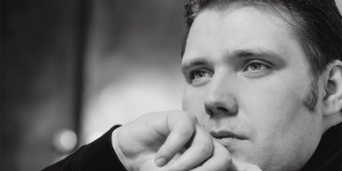 Злодей понарошку. Как знаменитый бас-баритон Александр Пушняк впервые выступил в Национальной опере Украины