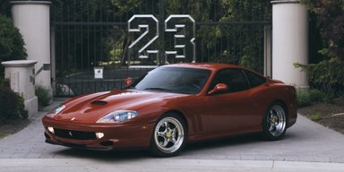 Пропал на 24 года: найден знаменитый Ferrari Майкла Джордана (видео)