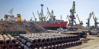 Между Востоком и Западом. Почему Украина не может хорошо заработать на экспорте