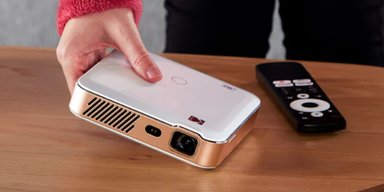 Заменитель телевизора в кармане: вышел мобильный проектор Kodak Luma 500