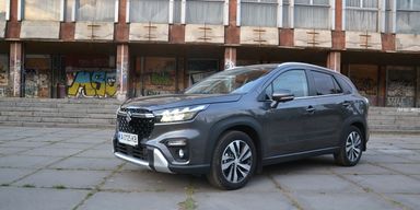 Тест-драйв Suzuki S-Cross 2023: сила — у простоті