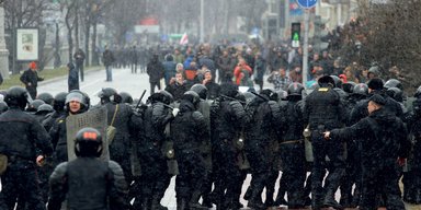 Дня воли не видать. Как протест в Беларуси растоптали берцы ОМОНа