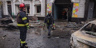 Удар по детскому саду в Харькове: патрульные показали первые кадры после атаки (видео)