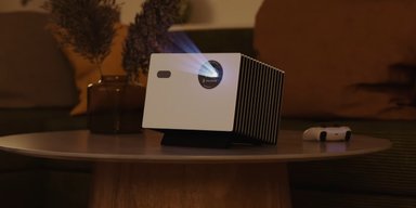 Нове слово у світі техніки: у продаж вийшов 4K-проєктор із технологією потрійного лазера