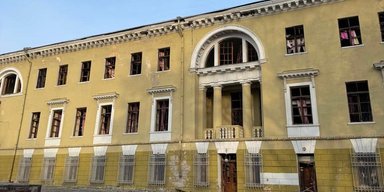 "Символ имперской мощи": во время массированной атаки на Днепр ВС РФ повредили дворец Потемкина
