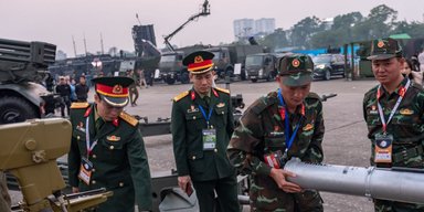 Росія постачає В'єтнаму зброю в обхід санкцій: країни обходять систему SWIFT, — АР