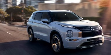 Сім місць і оригінальний дизайн: в Україну приїхав новий Mitsubishi Outlander (фото)