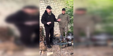 "Первая украинская дрономатка": "Птахи Мадяра" показали БПЛА для запуска роя FPV-дронов (видео)