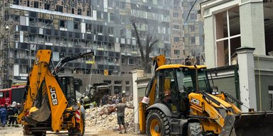 Удар по "Охматдиту": лікарі оперували поранених дітей у пошкоджених операційних (фото)