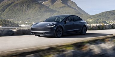 За ціною Toyota Camry: який вигляд має найдешевший електромобіль Tesla (фото)