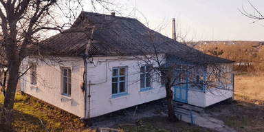 Дома продают за 10 тыс. грн: украинец показал красивое село, где почти никто не живет (фото)