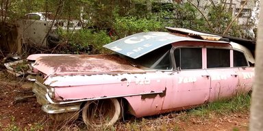 Покинутий скарб: на звалищі виявили ексклюзивний Cadillac Елвіса Преслі (відео)