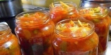 Крышку никогда не сорвет: рецепт салата на зиму, который получится у всех
