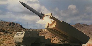 Огневой контроль по всей линии соприкосновения: эксперты рассказали о преимуществах ATACMS для Украины