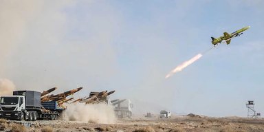 Планують споряджати протиповітряними ракетами: росіяни уперше застосували ударний БпЛА "Герань-5", — ГУР