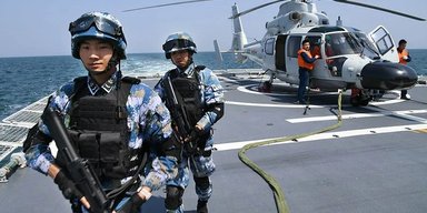 Суровое предупреждение: Китай начал новые военные учения у берегов Тайваня (видео)