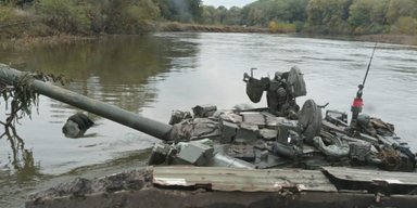 Дрон догнал российского "Аквамена": как десантники ВСУ уничтожили оккупанта в воде (фото)
