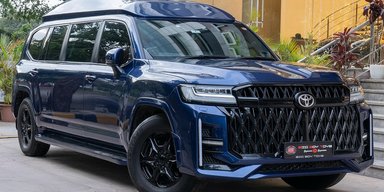 Toyota Land Cruiser 300 превратили в роскошный лимузин с огромным телевизором (фото)