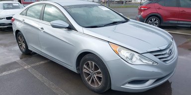 Майже даром: Hyundai Sonata продали в США всього за 25 доларів (фото)