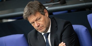 Совершили две ошибки: вице-канцлер ФРГ обвинил разведку страны в неверных прогнозах по Украине