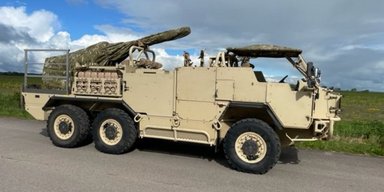 ЗСУ вперше показали британську установку з ракетами AIM-132 на вантажівці, — соцмережі (відео)