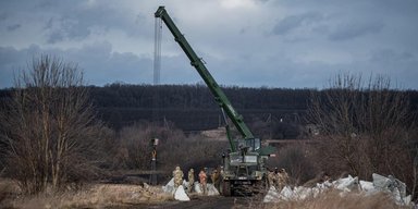 У жителів Закарпаття можуть примусово забирати землю для потреб ОПК: Рада ухвалила закон, деталі