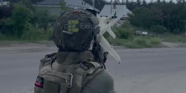 "Давай, родная": в соцсетях показали, как россияне пытались сбить украинский дрон (видео)