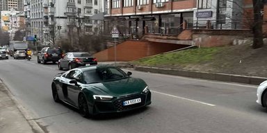 В Украине разбили в ДТП скоростной суперкар Audi с двигателем Lamborghini (видео)