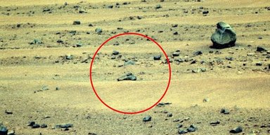 "Оружие инопланетян": на снимке NASA c Марса обнаружен странный объект (фото)
