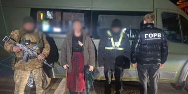 Путешествие в Молдову не сложилось: под платком бабушки на границе оказался мужчина