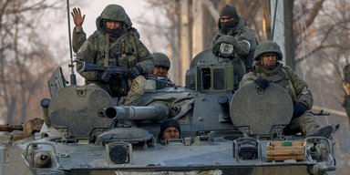 "Пробуют пролазить между нашими боевыми порядками": ВС РФ нацелились на 2 села на Харьковщине
