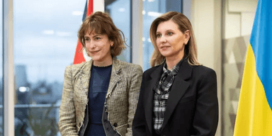 Елена Зеленская продемонстрировала элегантный деловой ансамбль (фото)