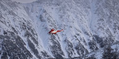 В шаге от трагедии: в Польше с самой высокой горы срочно эвакуировали 5 украинцев с ребенком