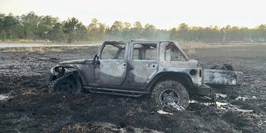 Тушили всю ночь: внедорожник вызвал масштабный лесной пожар своим выхлопом (фото)