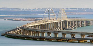 Крымский мост разрушить непросто, но нарушить окончательно логистику можно, — эксперт