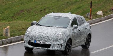 Найдешевший електрокросовер Ford помітили під час тестів (фото, відео)
