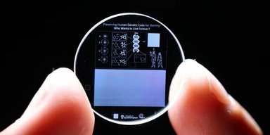 "Вечные" кристаллы 5D-памяти сохранят информацию на миллиарды лет: как их используют