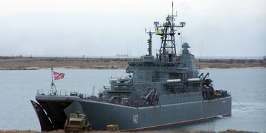 Знищення ВДК "Новочеркасск": Шойгу доповів Путіну про удар по Феодосії