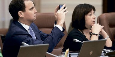 Встаньте в круг. Чего на самом деле ожидали от экспатов те, кто их приглашал в Украину