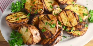 Молодой картофель на любой вкус: топ-3 рецепта вкусного гарнира