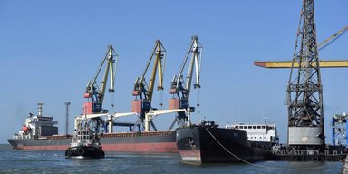Россияне воруют украинское зерно из оккупированного Мариуполя, – Андрющенко