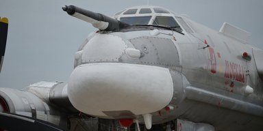 "Снарядили крылатыми ракетами": уничтоженные СБУ российские самолеты готовили к удару по Украине