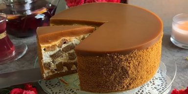 Чрезвычайно нежный: Медовик по оригинальному рецепту