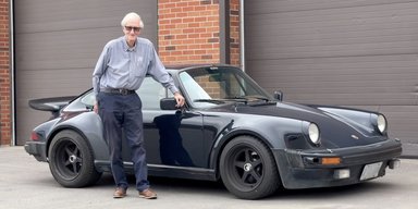 Канадец проехал 1,3 миллиона километров на Porsche 911 Turbo за полвека (видео)