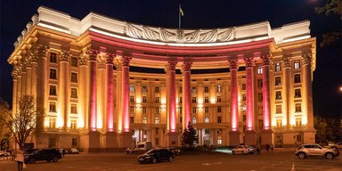 Несоседские отношения. Чего добилась Украина на международной арене в 2018 году