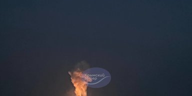 БПЛА атакували Крим: місцеві нарахували понад 10 вибухів, Кримський міст перекрито (відео)